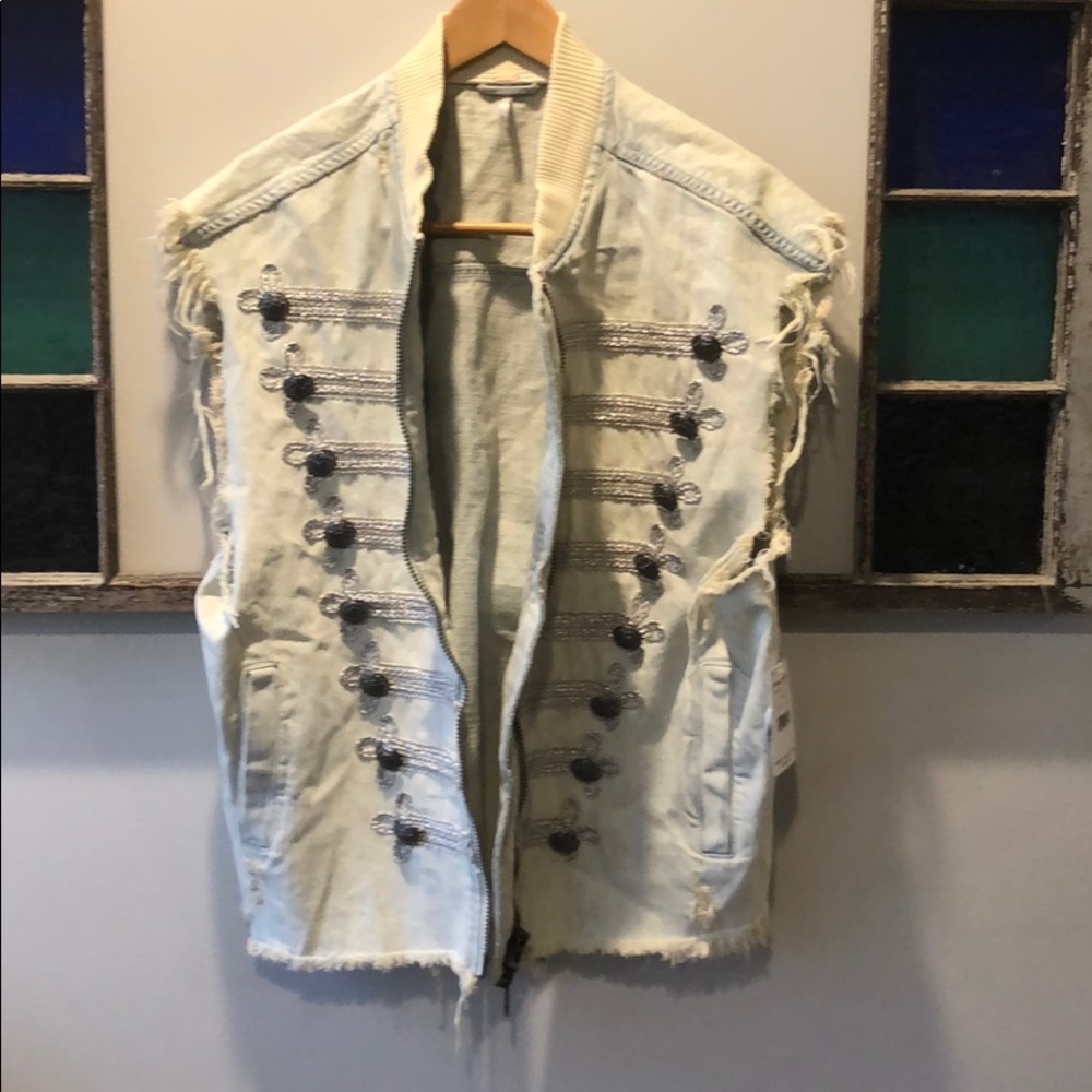 Free people vest